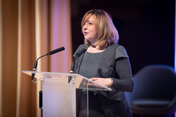 Amparo Arrabal (FUNDACIÓN MUNDIAL DE LA FELICIDAD)