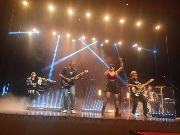 Tributo a Mecano (AYUNTAMIENTO GUADIX)