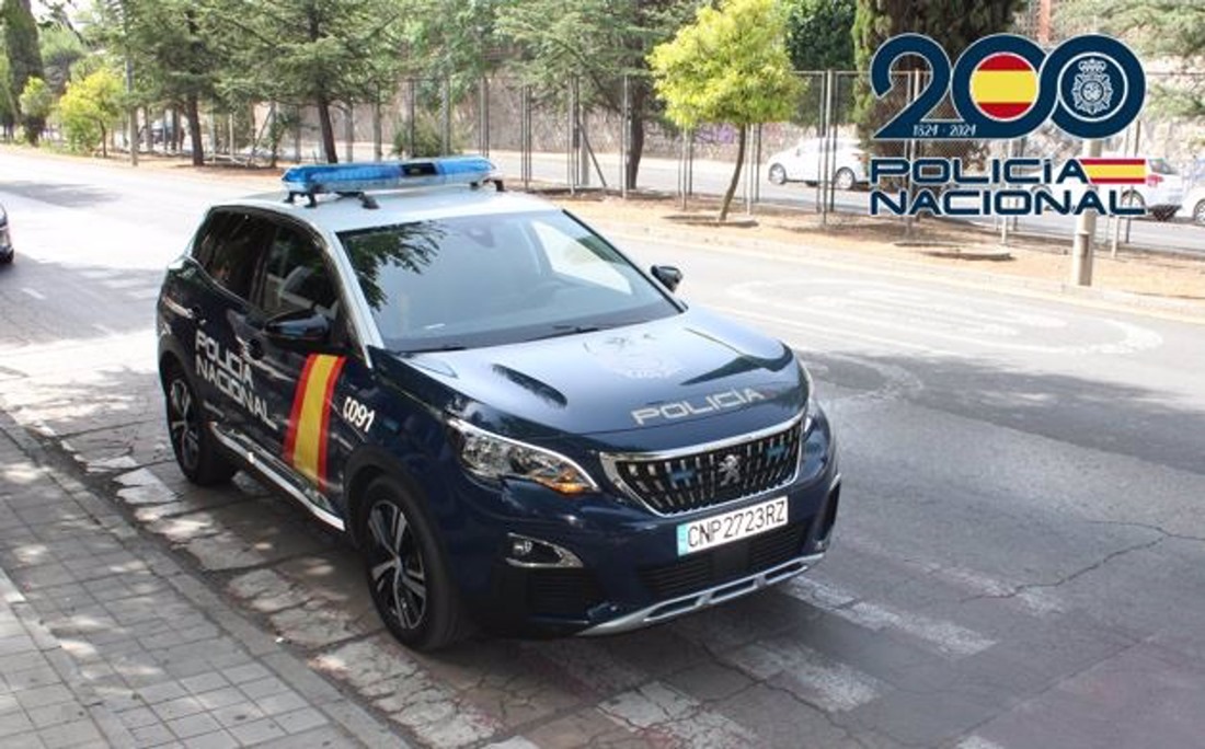 Vehículo de la Policía Nacional en Granada (POLICÍA NACIONAL)
