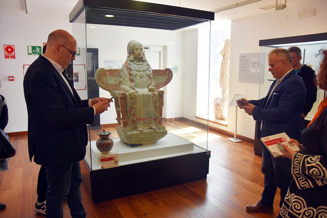 Presentación de las audioguias (AYTO. BAZA)