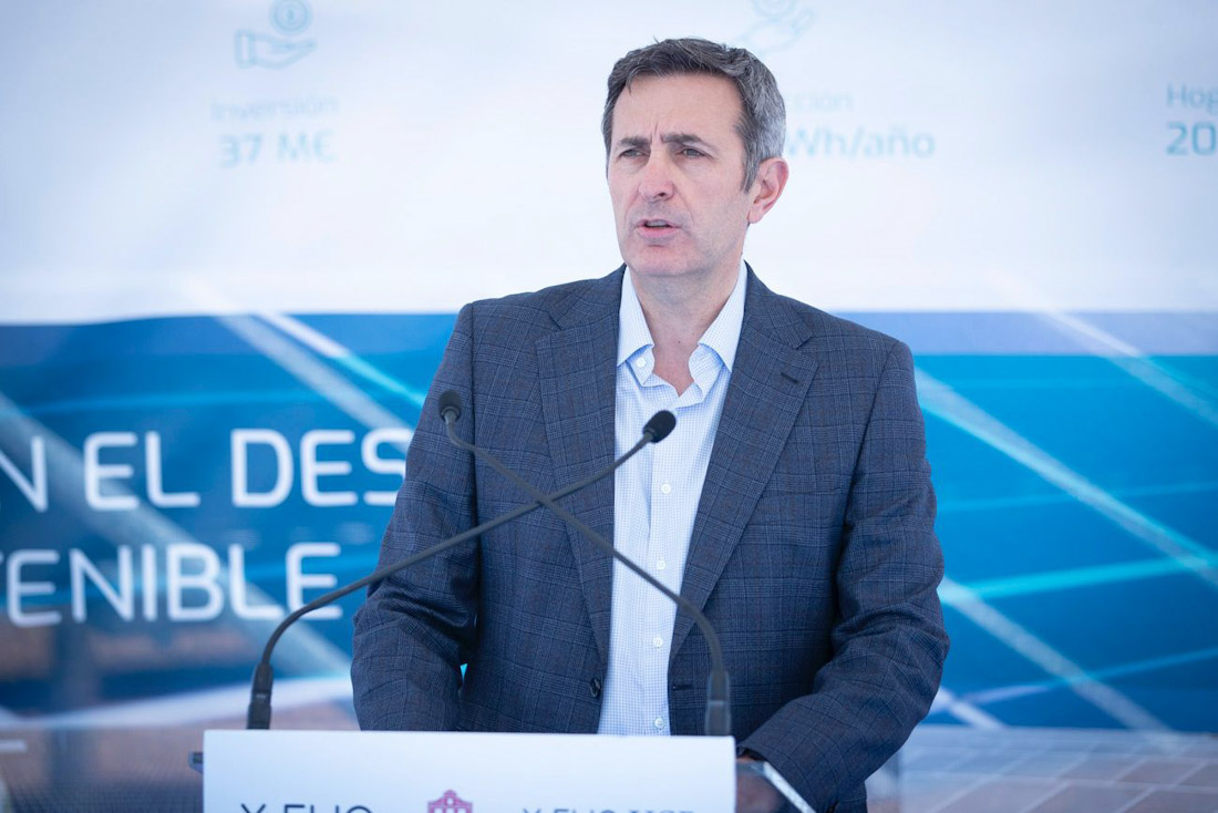 Inauguración de la planta solar en el Cubillas (ANTONIO L. JUÁREZ)