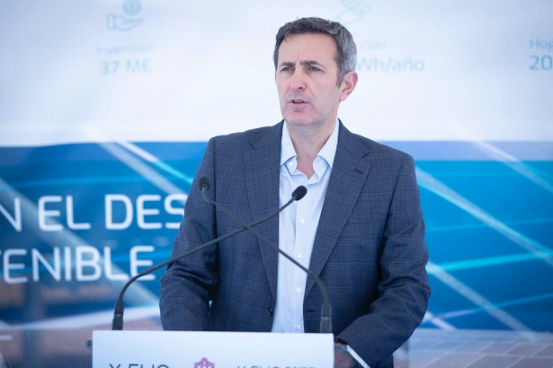 Inauguración de la planta solar en el Cubillas (ANTONIO L. JUÁREZ) Inauguración de la planta solar en el Cubillas (ANTONIO L. JUÁREZ)