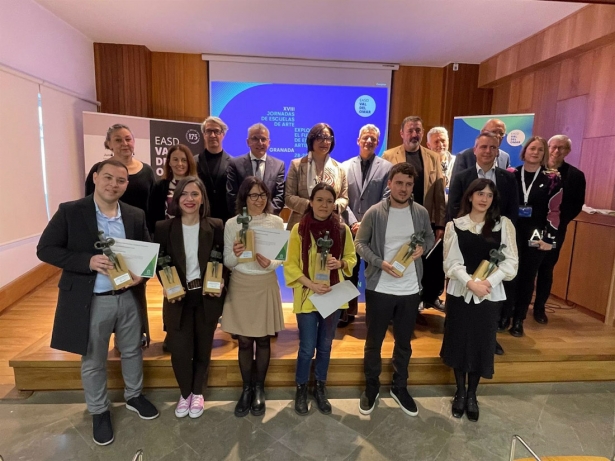 XVIII Jornadas de Escuelas de Arte de Andalucía (JUNTA) XVIII Jornadas de Escuelas de Arte de Andalucía (JUNTA)