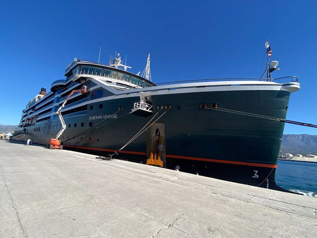 Primera escala del crucero de lujo Seaborun Venture en el puerto de Motril (PUERTO DE MOTRIL)
