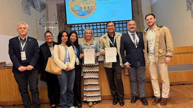 El Hospital Virgen de las Nieves, doblemente premiado en un encuentro científico de expertos en Medicina Nuclear (JUNTA DE ANDALUCÍA)