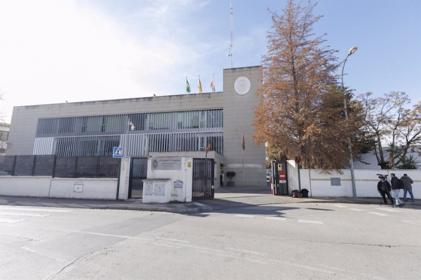 Vista general de la comisaría de la Policía Local de Granada (ÁLEX CÁMARA - EUROPA PRESS)