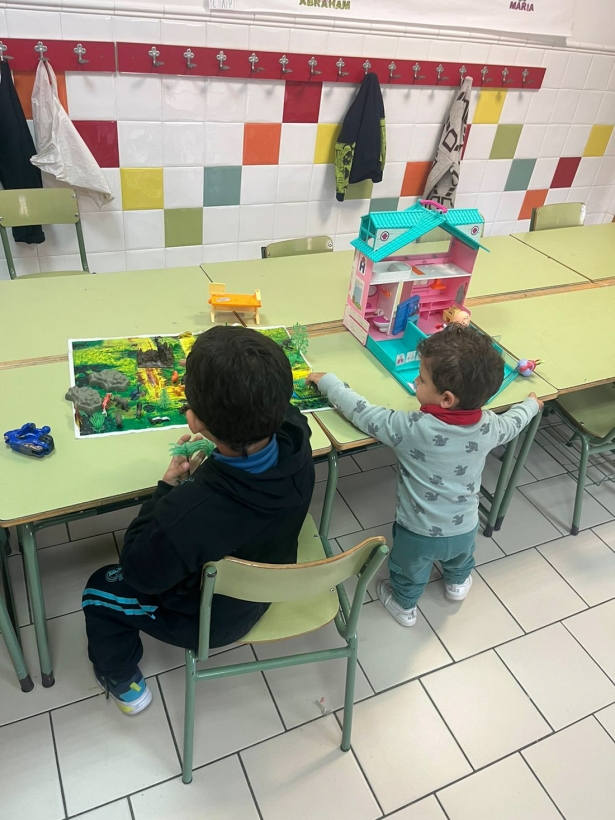 (AYUNTAMIENTO HUÉTOR TÁJAR) (AYUNTAMIENTO HUÉTOR TÁJAR)