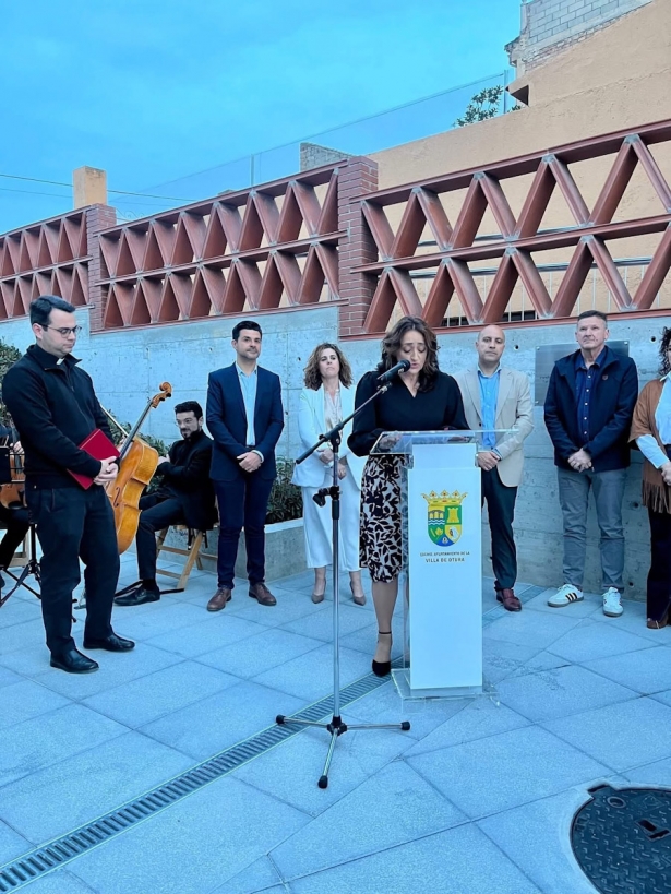 (AYUNTAMIENTO OTURA)