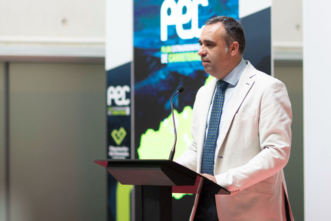 Francis Rodríguez, presidente de la Diputación de Granada, en la presentación del Plan Estratégico de Carreteras (ANTONIO L. JUÁREZ)