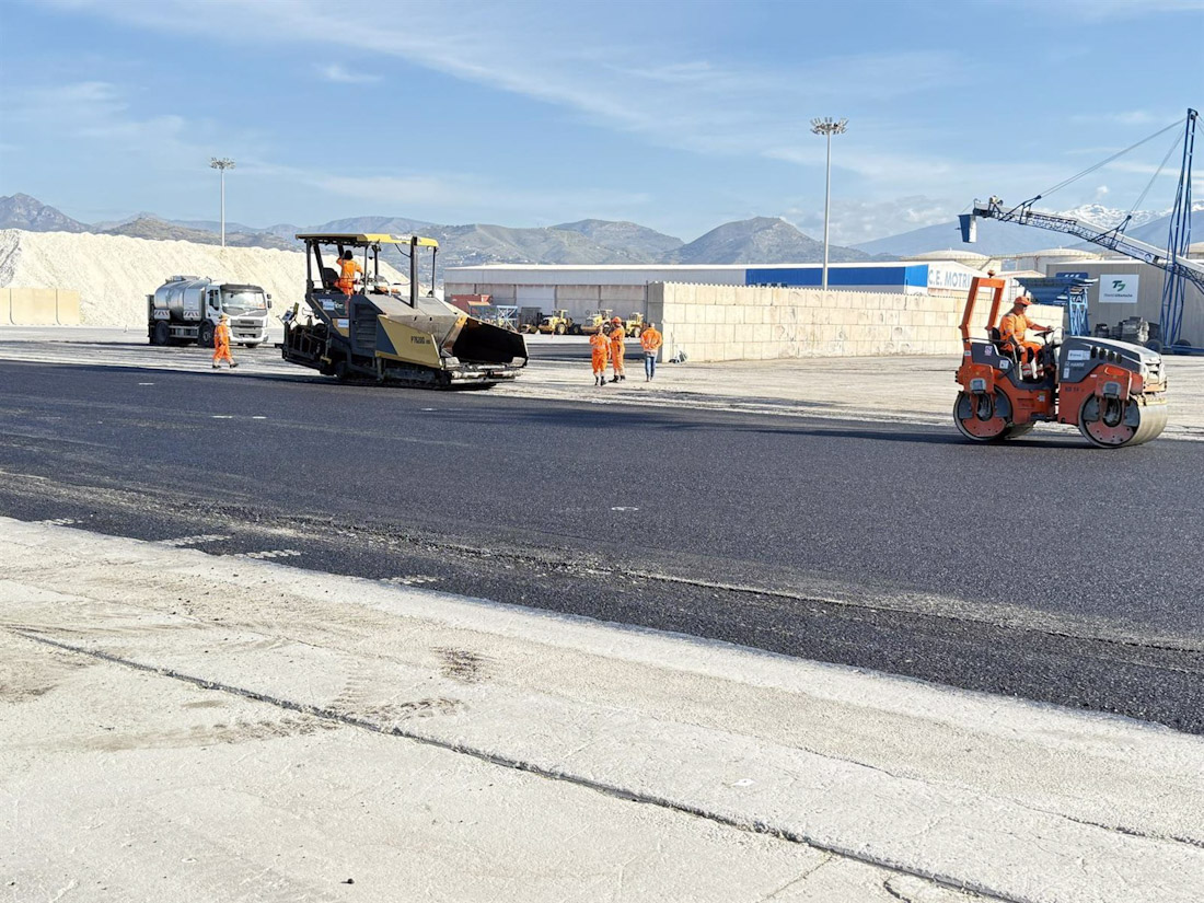 Reasfaltado del muelle de las Azucenas del Puerto de Motril (PUERTO DE MOTRIL)