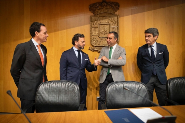 El presidente de la Diputación de Granada, Francis Rodríguez, junto a Manuel Alejandro Cardenete (ANTONIO L. JUÁREZ)