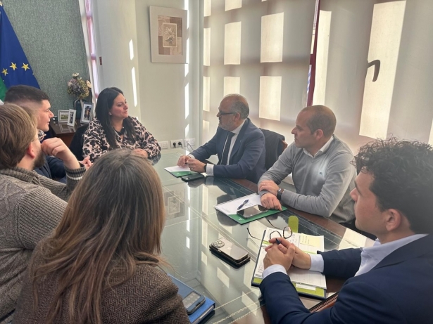 Imagen de la visita a Jun (JUNTA)
