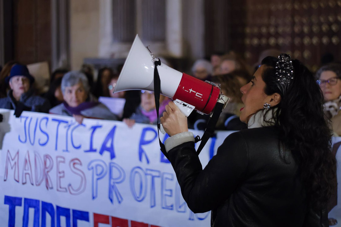 Una concentración de la Plataforma contra la Violencia de Género de Granada 25 de Noviembre y la Plataforma 8 de Marzo. Archivo (ÁLEX CÁMARA - EUROPA PRESS)