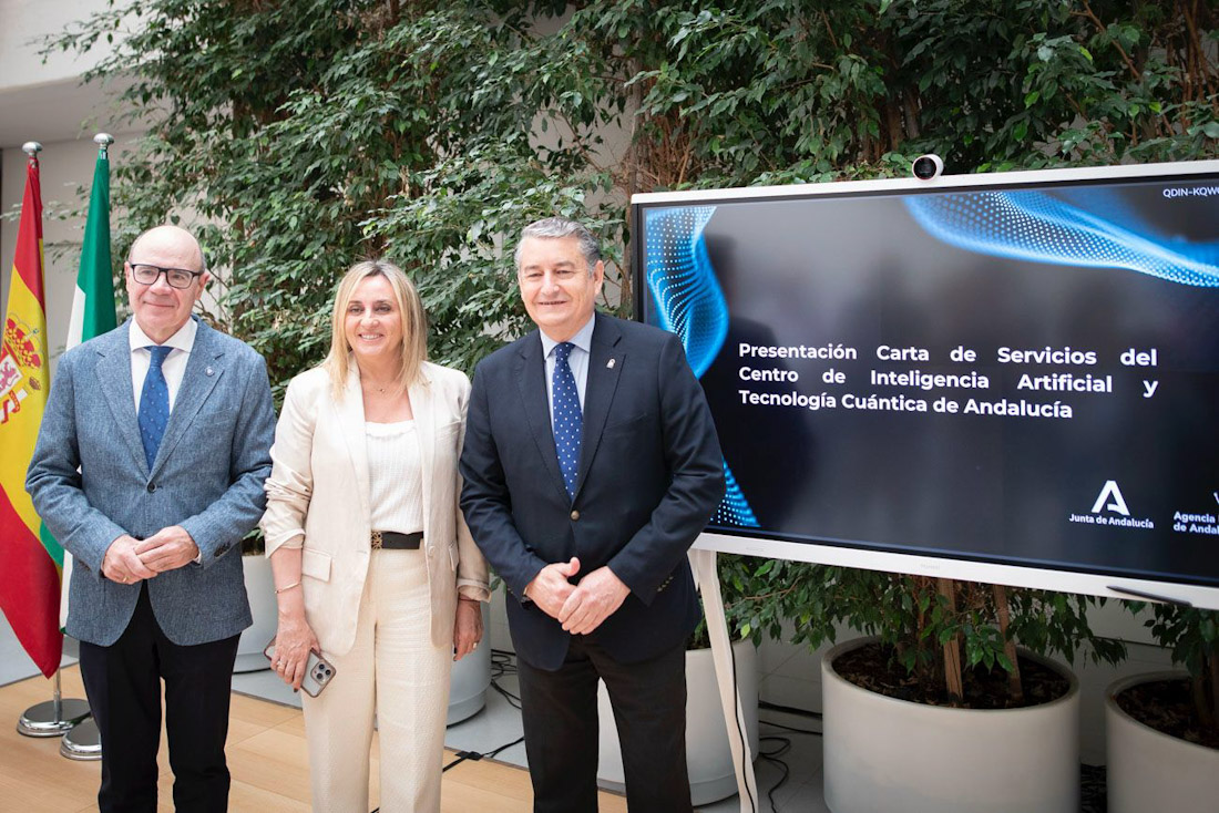 Visita al centro de Inteligencia artificial (ANTONIO L. JUÁREZ)