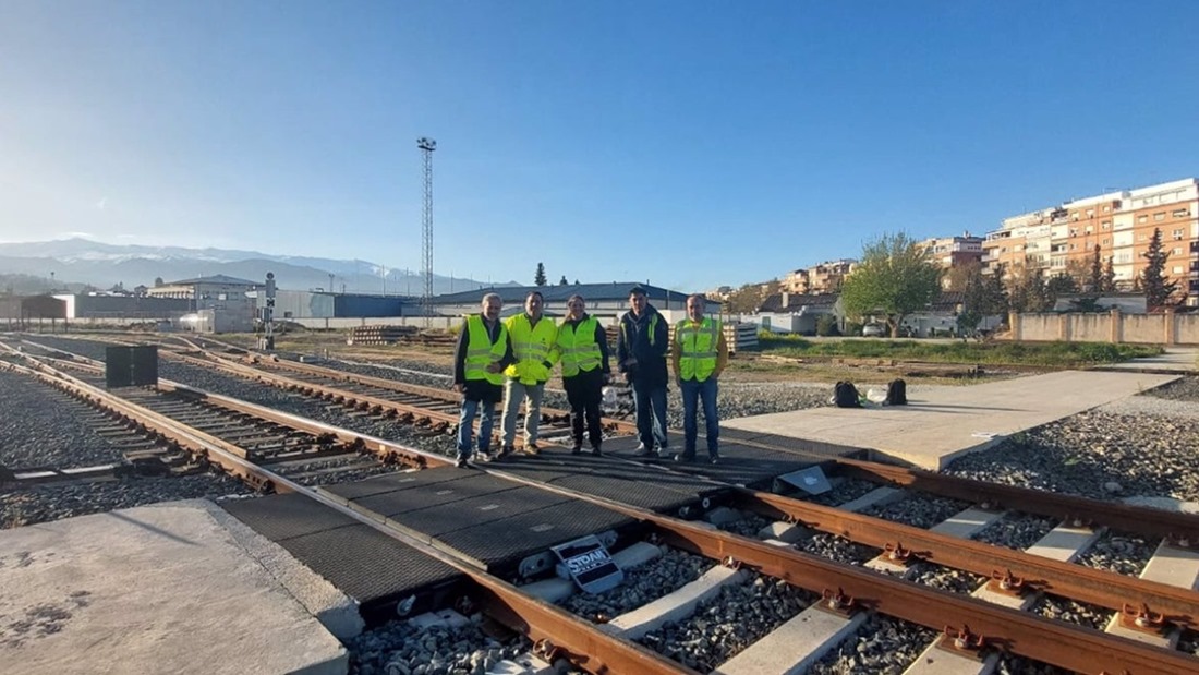 Equipo que ha trabajado con los sensores inteligentes en la estación de Andaluces (UGR)
