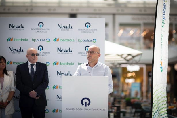 Megahub de recarga para vehículos eléctricos (ANTONIO L. JUÁREZ)