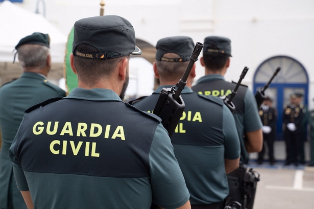 Agentes de la Guardia Civil, en imagen de archivo (AYUNTAMIENTO DE BENALMÁDENA)