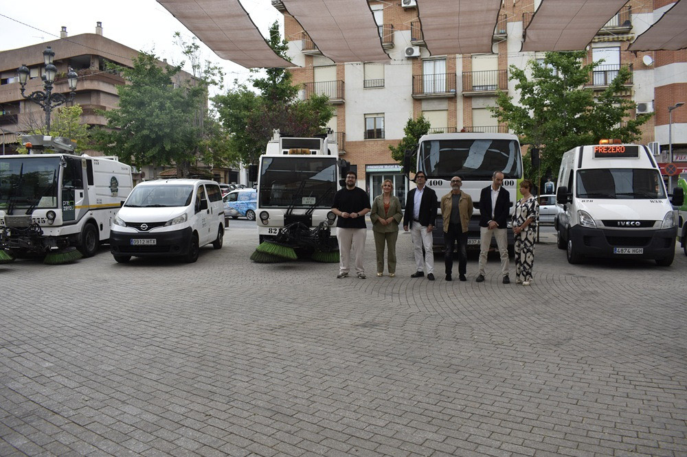 Presentación del nuevo contrato de limpieza de Albolote (AYTO. ALBOLOTE)