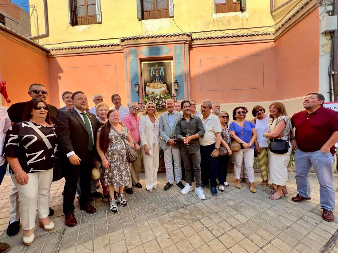 Presentación de la restauración integral del histórico Pilar de la calle Elvira. (AYUNTAMIENTO DE GRANADA)