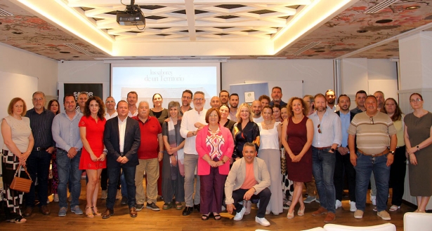 Foto de familia de las empresas y entidades participantes (J. PALMA)