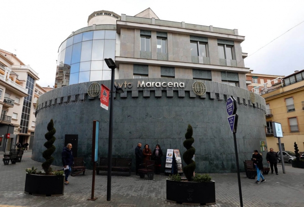 Fachada del Ayuntamiento de Maracena, en imagen de archivo (ÁLEX CÁMARA / EUROPA PRESS)