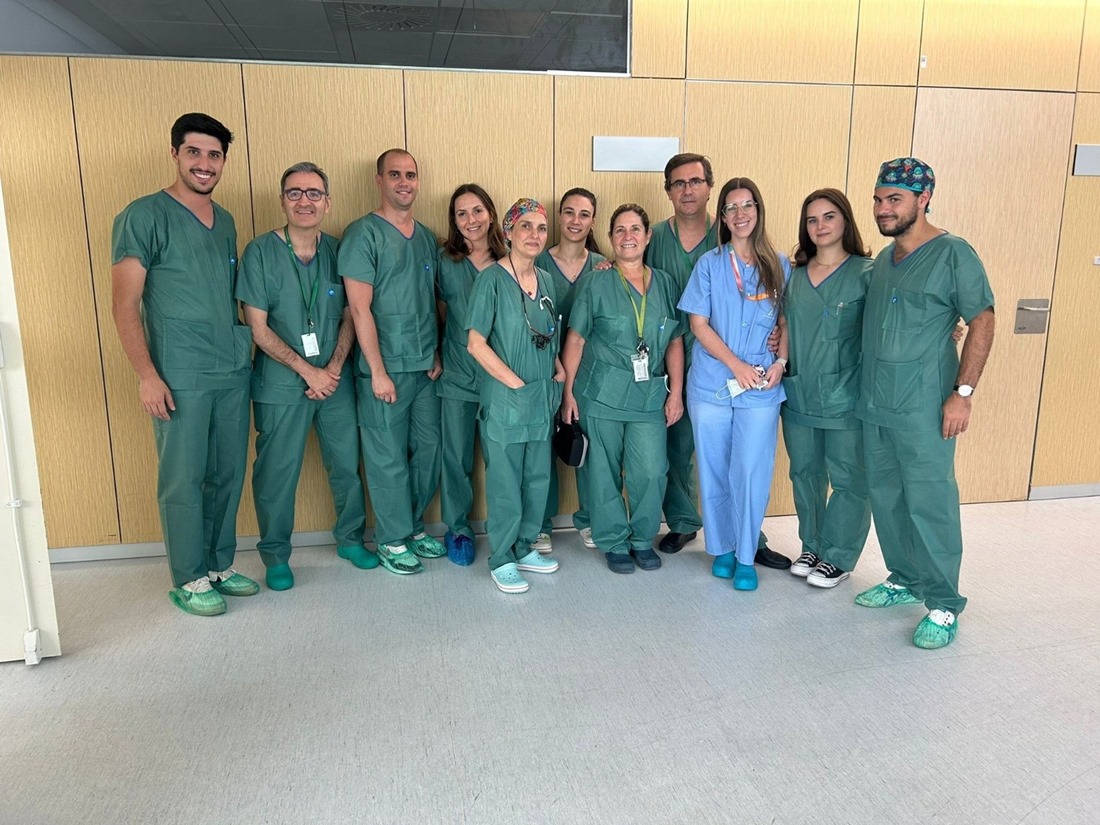 Autores del equipo del Virgen de las Nieves que ha participado en el estudio junto con residentes (HOSPITAL VIRGEN DE LAS NIEVES)