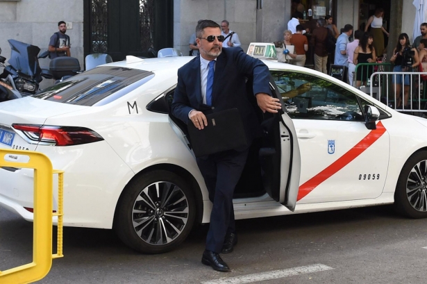 El administrador mancomunado de `Obras Públicas y Regadío SA`, Daniel Fernández Menéndez, llega al Tribunal Supremo a declarar por el ‘caso Koldo’, a 4 de julio de 2025, en Madrid (GUSTAVO VALIENTE - EUROPA PRESS)