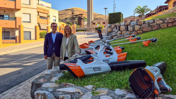 Presentación de la nueva maquinaria (AYTO. MOTRIL) Presentación de la nueva maquinaria (AYTO. MOTRIL)