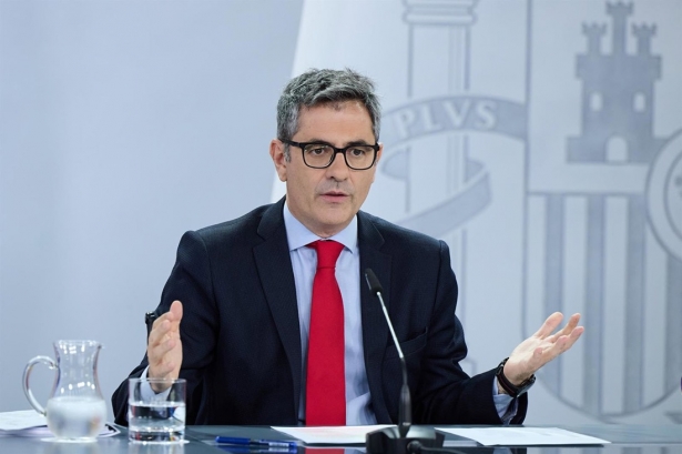 El ministro de la Presidencia, Félix Bolaños, durante una rueda de prensa (JESÚS HELLÍN / EUROA PRESS) El ministro de la Presidencia, Félix Bolaños, durante una rueda de prensa (JESÚS HELLÍN / EUROA PRESS)