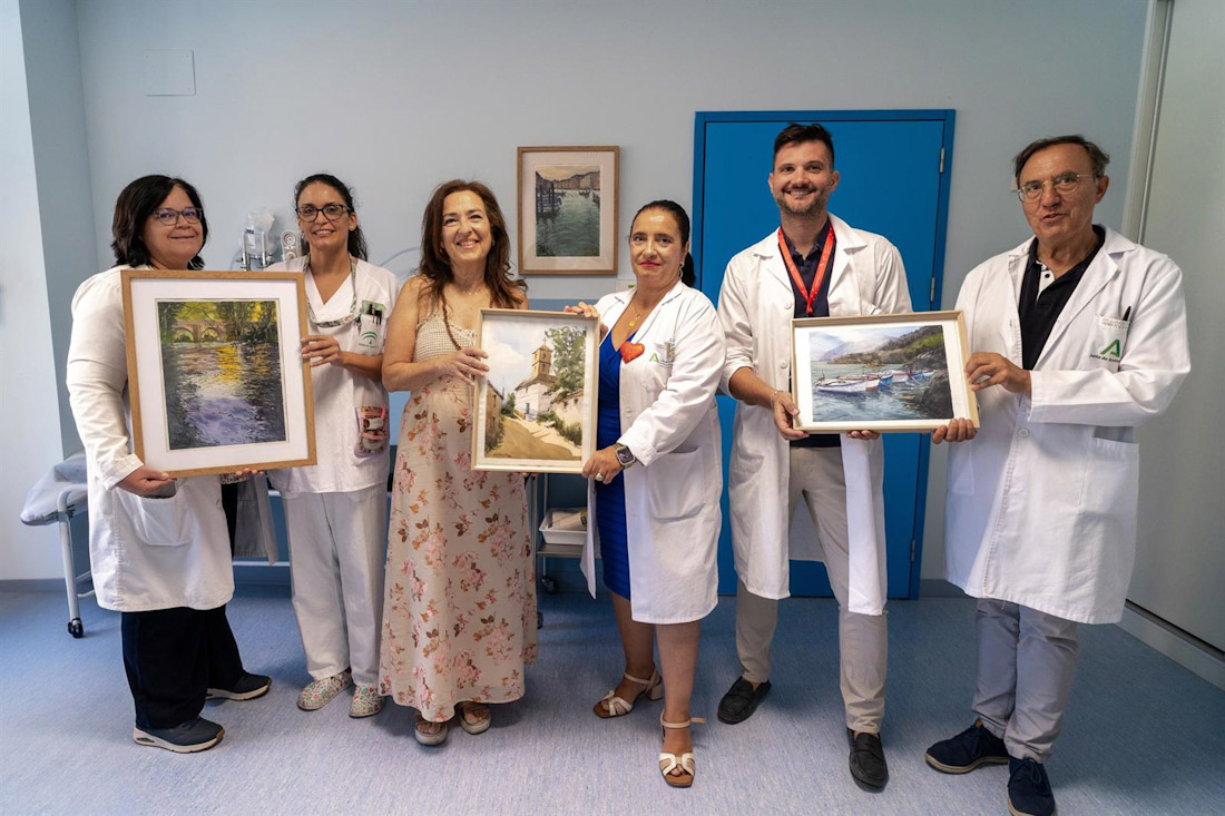 Entrega de las acuarelas (HOSPITAL VIRGEN DE LAS NIEVES)