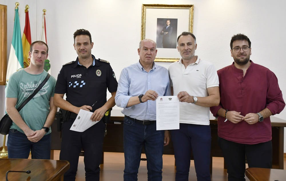 Presentación del acuerdo (ALBOLOTE INFORMACIÓN)