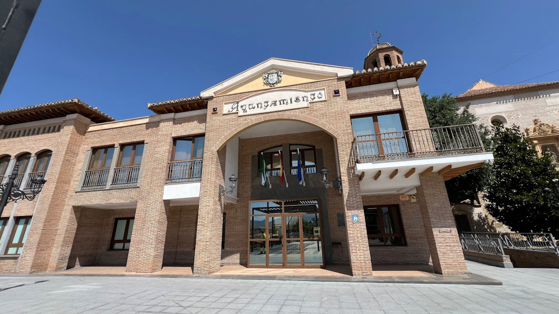 Fachada del Ayuntamiento de Alhendín (AYTO. ALHENDÍN)