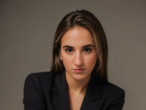 Blanca Lozano, cuyo galardón ha sido entregado en la conferencia anual de la AHE (UGR)