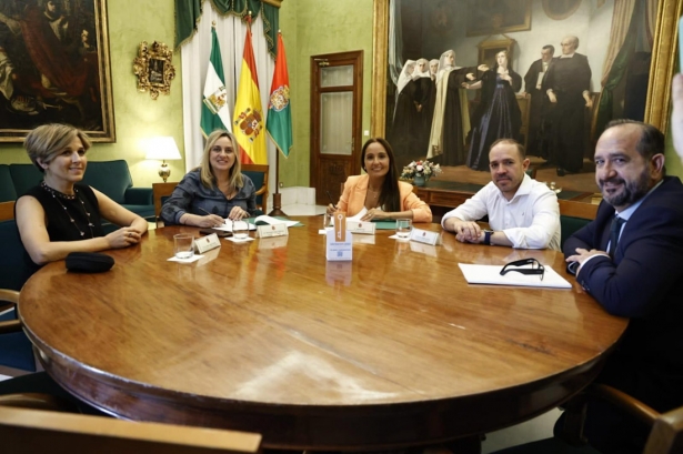 Firma del convenio (AYTO. GRANADA)