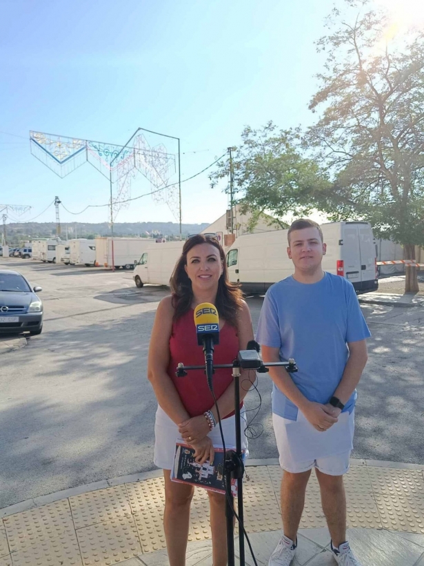 La portavoz del PSOE en el Ayuntamiento de Guadix, Belén Porcel, en rueda de prensa (PSOE GUADIX)