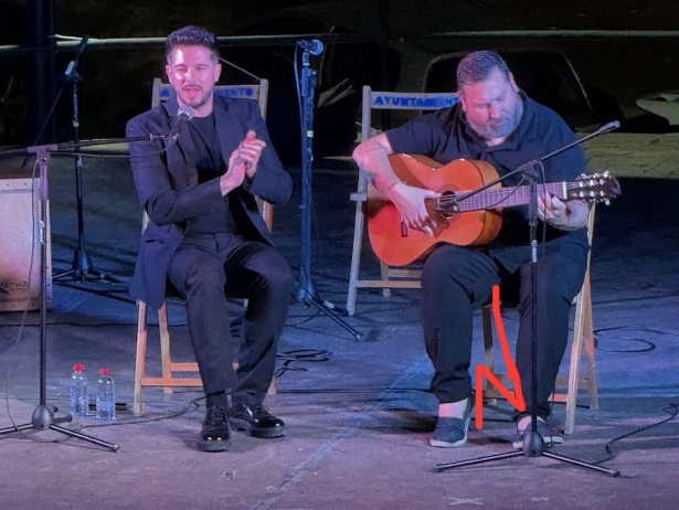 Actuación de Iván Centenillo (LA OFICINA DE LOS DESEOS)