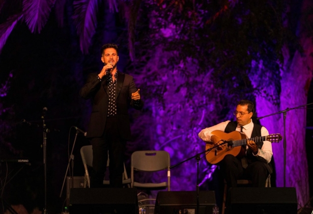 Inicio del VII Festival Flamenco `Villa de Otura` (LA OFICINA DE LOS DESEOS) Inicio del VII Festival Flamenco `Villa de Otura` (LA OFICINA DE LOS DESEOS)