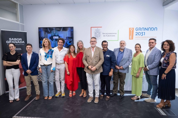 Presentación de la Pasarela de Cruz Roja (AYTO. GRANADA)