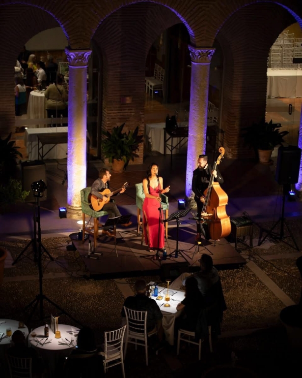 Claustro del Hotel Palacio de Santa Paula