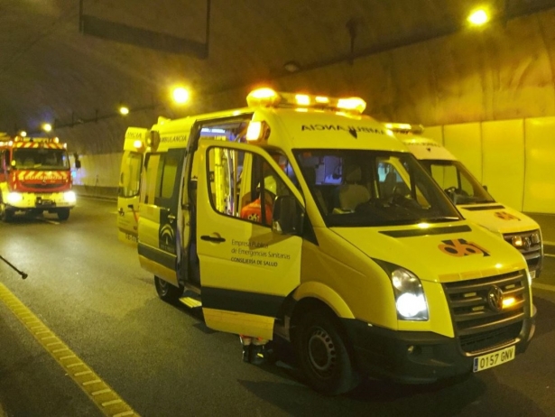 Ambulancia durante el simulacro (112 ANDALUCÍA) Ambulancia durante el simulacro (112 ANDALUCÍA)