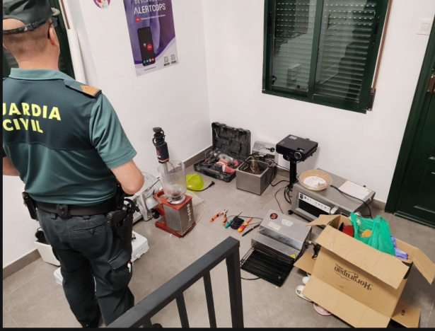 Agente de la Guardia Civil (GUARDIA CIVIL) Agente de la Guardia Civil (GUARDIA CIVIL)