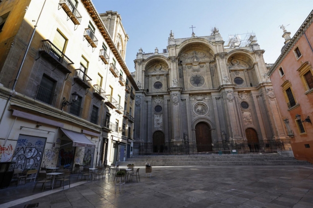 Fachada de la Catedral, en imagen de archivo (ÁLEX CÁMARA - EUROPA PRESS)