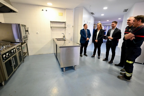 Visita al Parque de bomberos de Motril (DIPGRA)