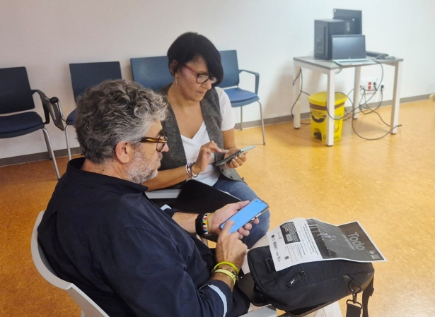 Curso de  competencias digitales para  mayores de 60 años (HUSC)