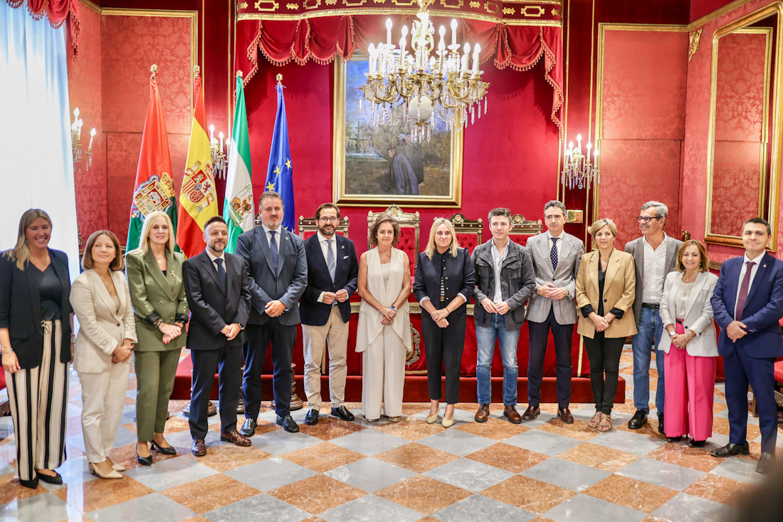 Visita de Catalina García al Ayuntamiento de Granada (GPMEDIA)