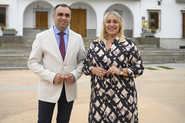 Francis Rodríguez, presidente de la Diputación de Granada y Meri Sádaba, alcaldesa de Las Gabias (GPMEDIA)