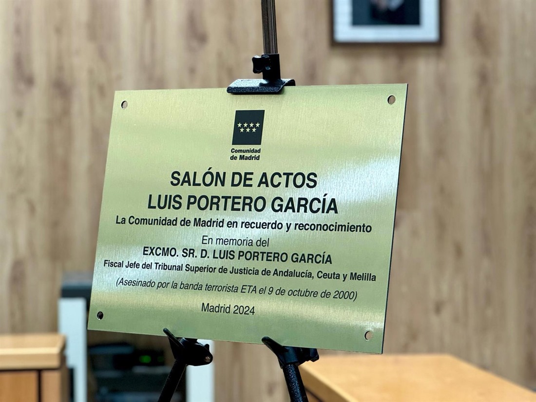Imagen del acto en septiembre de homenaje de la Comunidad de Madrid a Luis Portero, de cuyo crimen a manos de ETA se cumplen este jueves 25 años (COMUNIDAD DE MADRID)