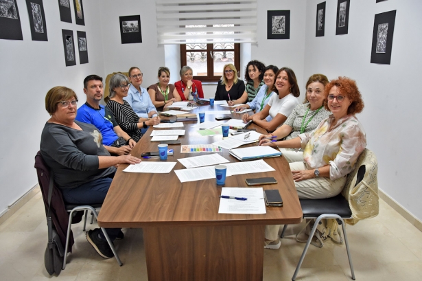 (AYTO. BAZA) (AYTO. BAZA)