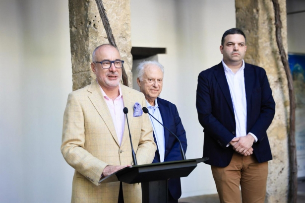 Imagen de archivo del director del Patronato de la Alhambra, Rodrigo Ruiz-Jiménez, interviene en la presentación del Memorial Ángel Barrios (PATRONATO DE LA ALHAMBRA Y GENERALIFE)