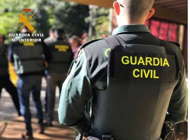 Agente de la Guardia Civil (GUARDIA CIVIL) Agente de la Guardia Civil (GUARDIA CIVIL)